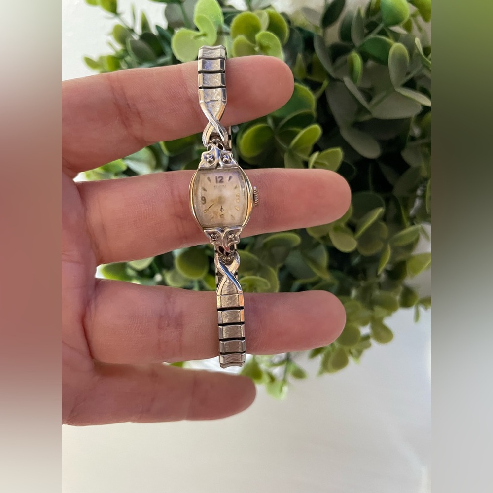 Vintage ELGIN 19 Jewel Ladies Diamond Watch 10K Gold Filled case Needs Restored